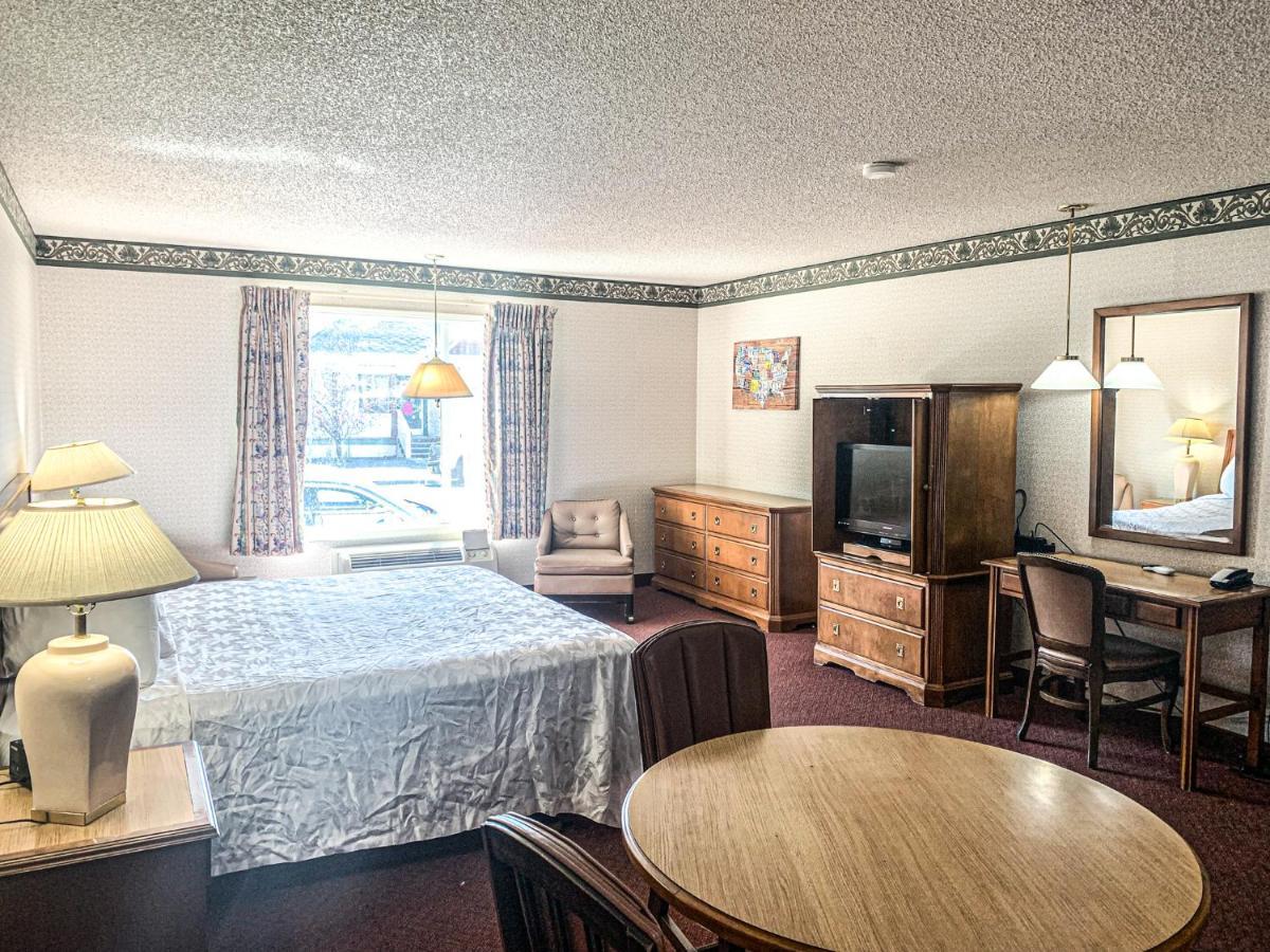 Econo Lodge Inn & Suites Winnemucca Exterior photo